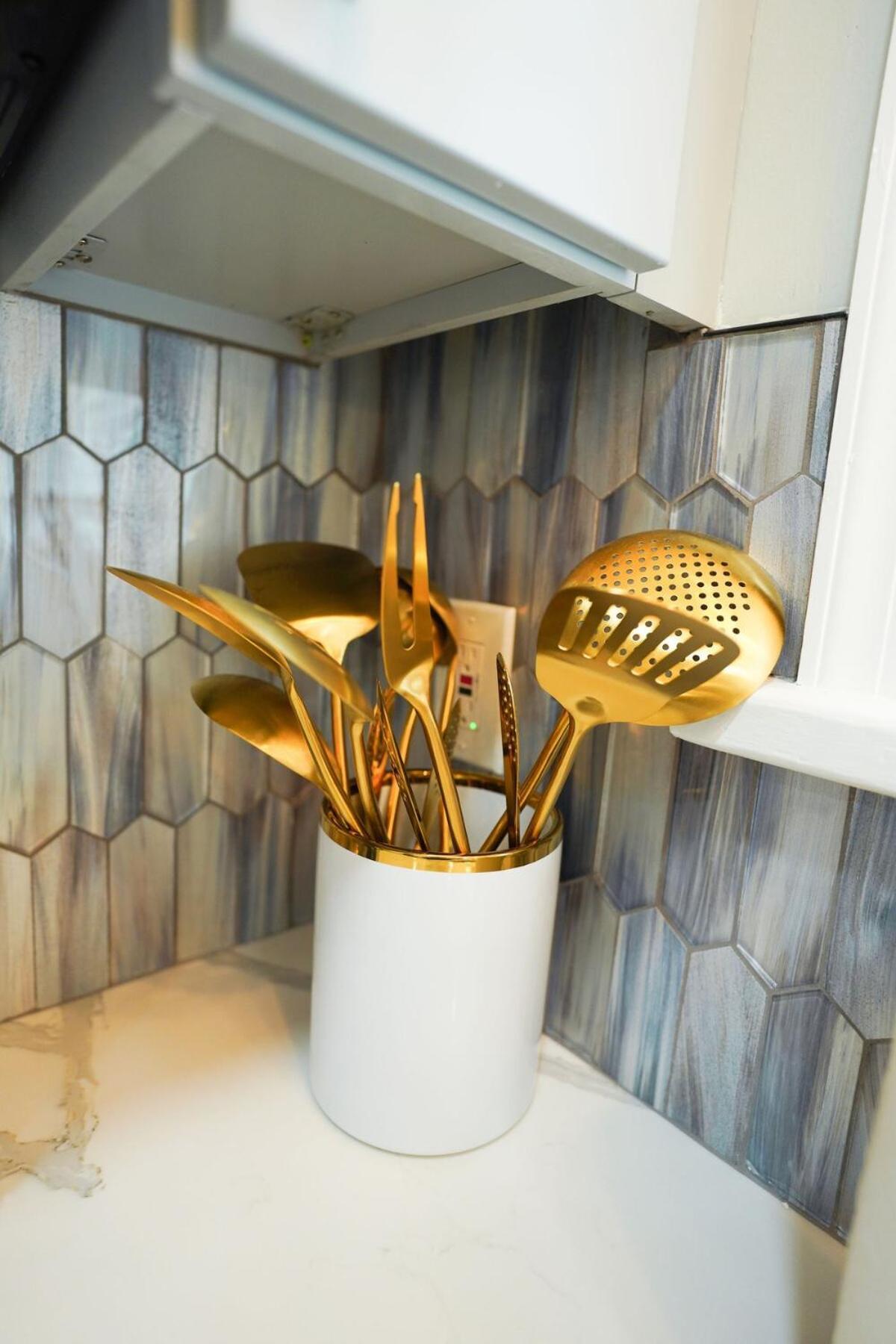 Modern Luxe Retreat -heart Of Chesterfield *