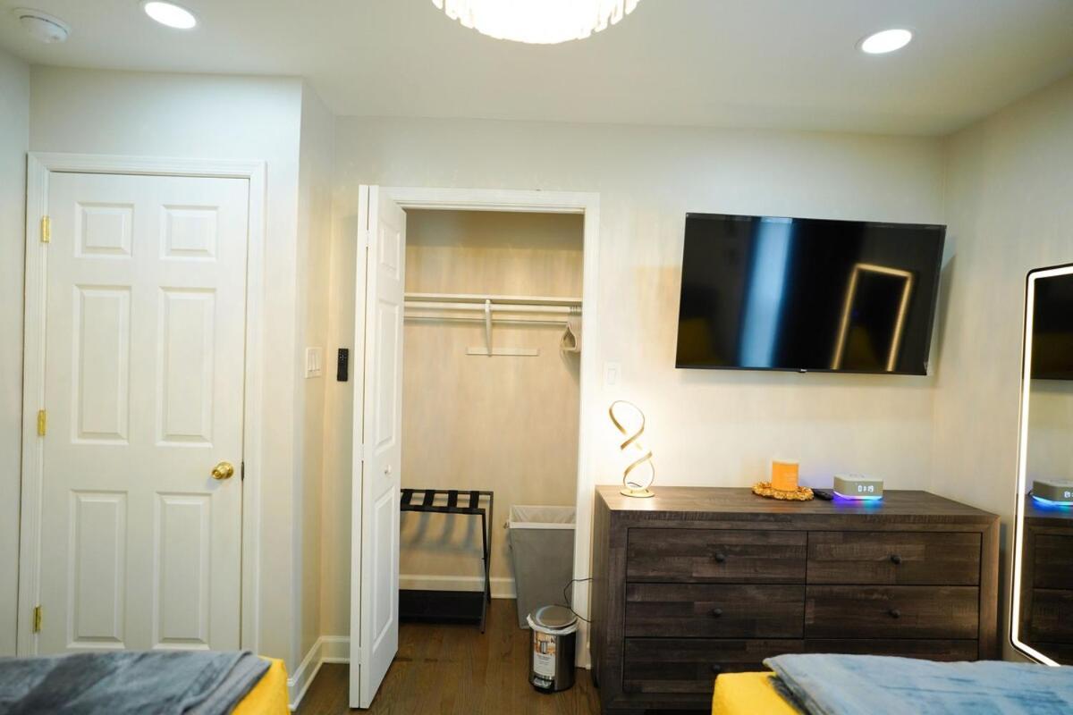 Modern Luxe Retreat -heart Of Chesterfield Richmond
